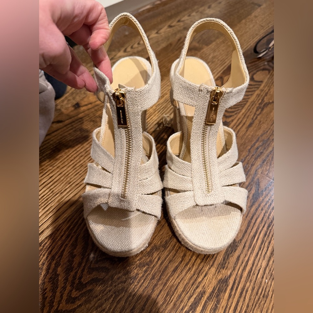 Michael Kors Cream Sandals with Gold Accents